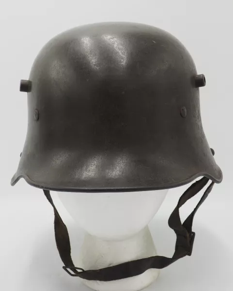 German Steel Helmet "Stahlhelm" of the Model 1917 Visuel 1 principal
